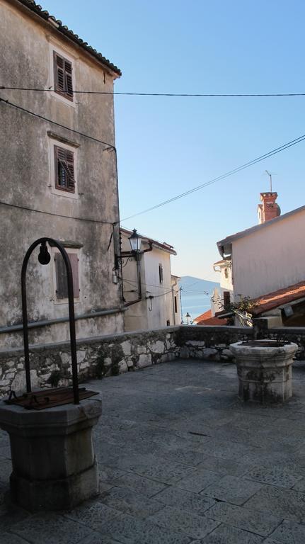 Apartment Marija With Terrace Brseč Kültér fotó